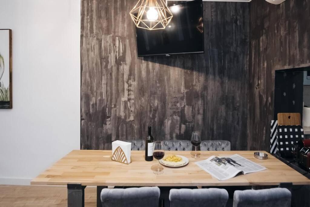 Apartamentos Plaza De Pedro Zerolo III Μαδρίτη Εξωτερικό φωτογραφία
