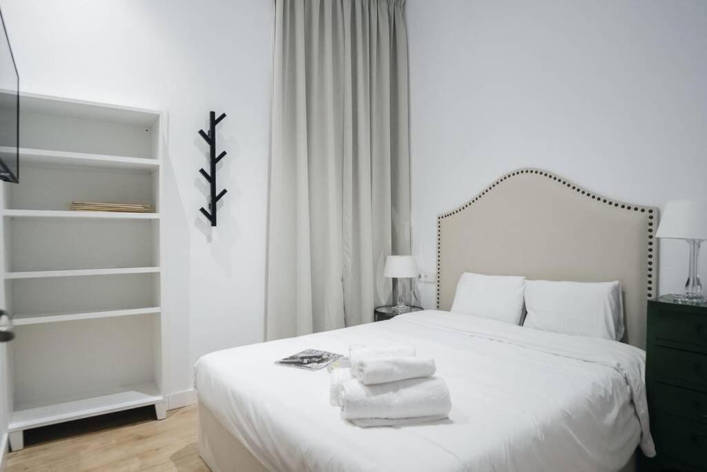 Apartamentos Plaza De Pedro Zerolo III Μαδρίτη Εξωτερικό φωτογραφία